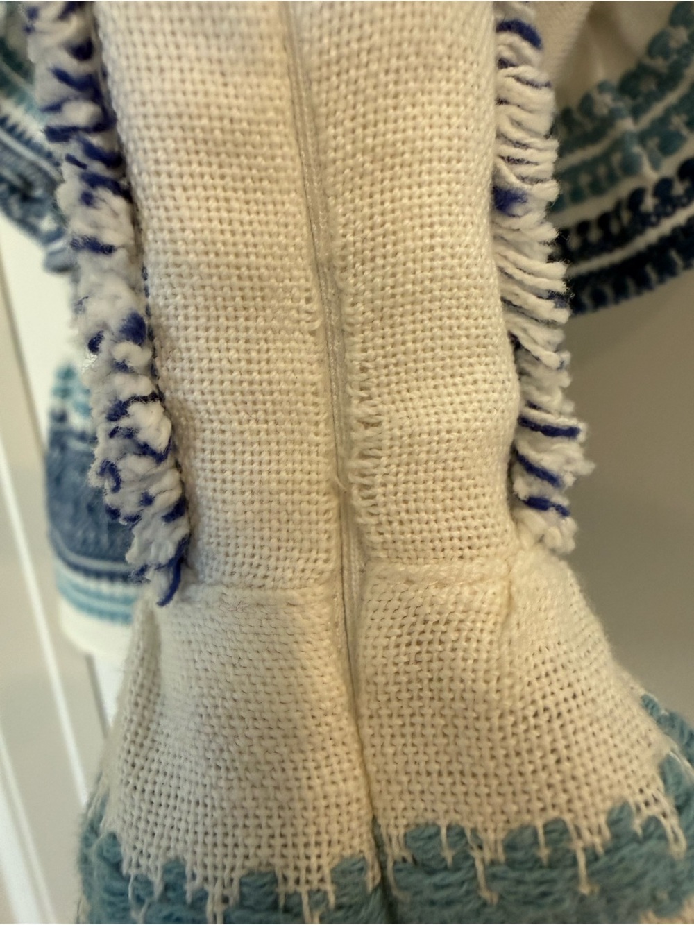 SAYLOR Flutter Sleeve Embroidered Peasant Top - Picture 7 of 9